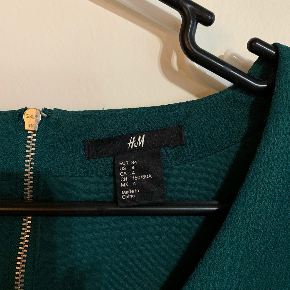 H&M Emerald Green Mini Dress - Picture 3 of 6